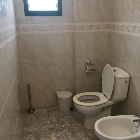 Habitacion Comoda Con Bano Privado Quarto em Acomodações Particulares Los Menores
